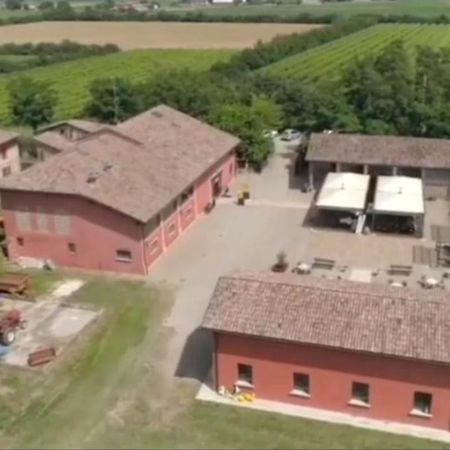 Agriturismo Corte Dei Landi Cade Eksteriør bilde