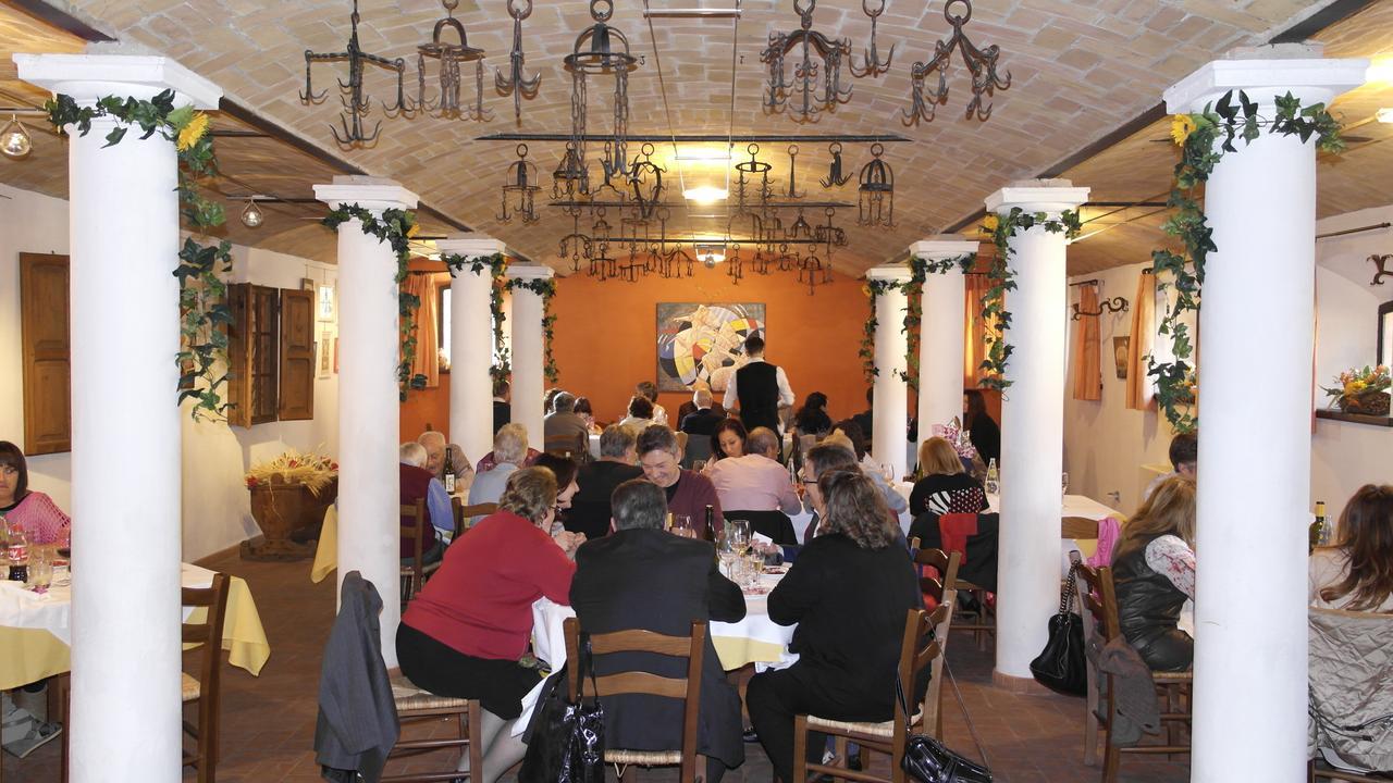 Agriturismo Corte Dei Landi Cade Eksteriør bilde